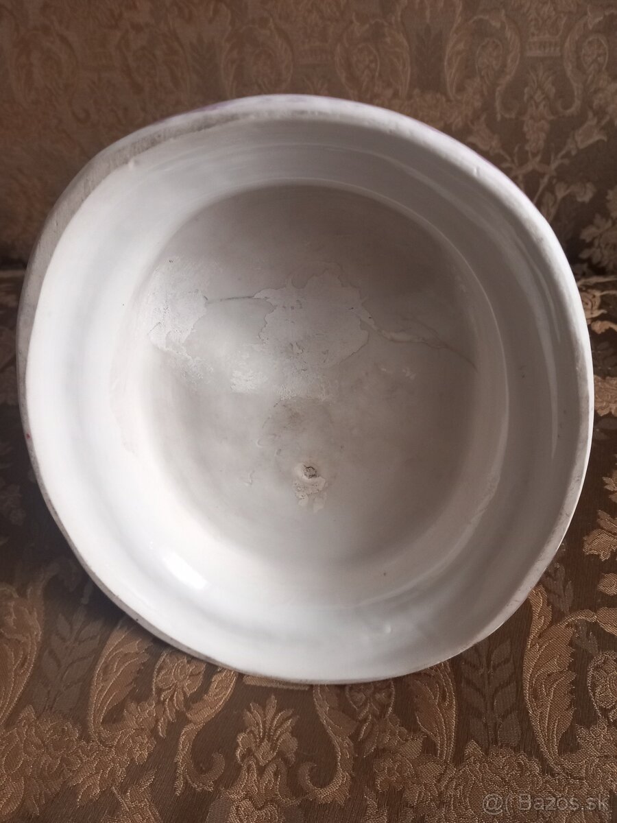 Porcelánová socha- Dáma s listom - 7