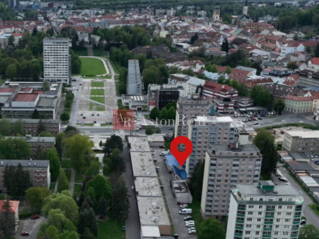 Na predaj: budovu/pozemok v centre, Námestie Slobody, B. Bys - 7