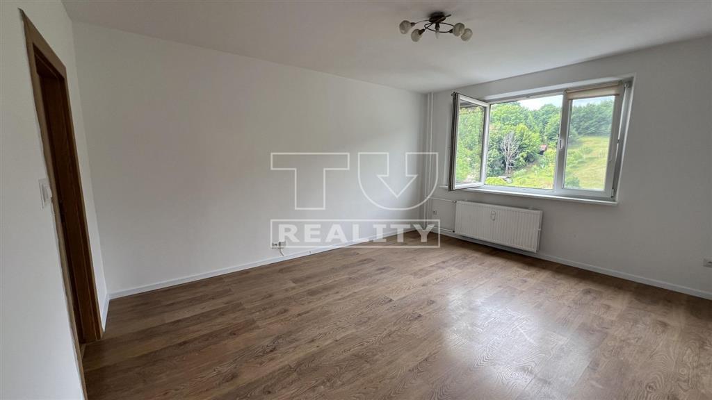 :::::REZERVOVANÉ::::::3 izb byt zaturcie - 7