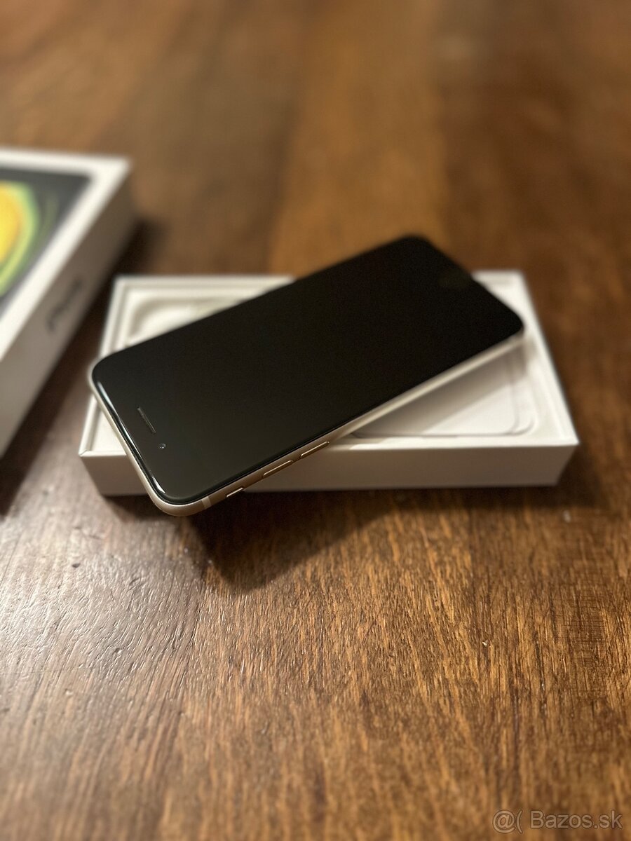 IPhone SE (SE3, 2022) 64GB - 7