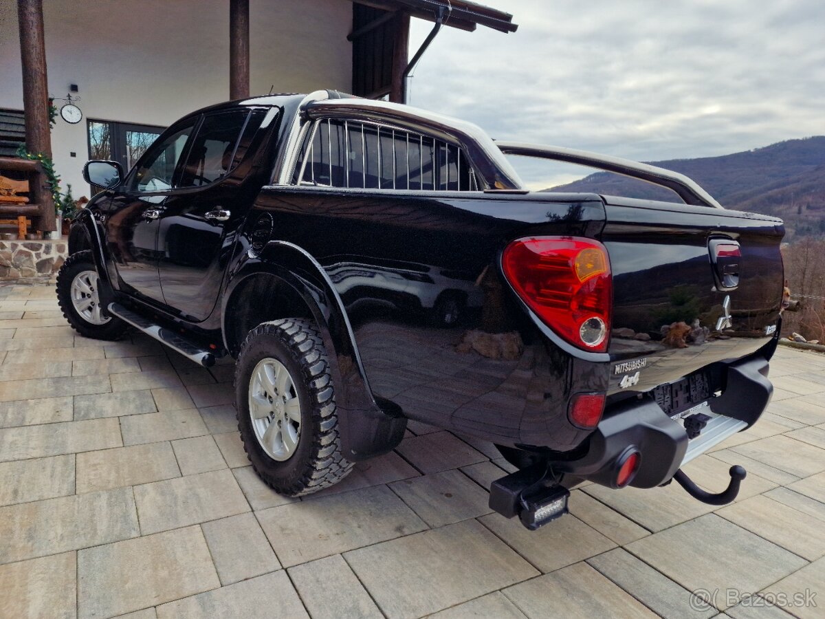 Mitsubishi L200 2.5 DI-D 4X4 SUPER SELECT+UZÁVIERKA TOP STAV - 7