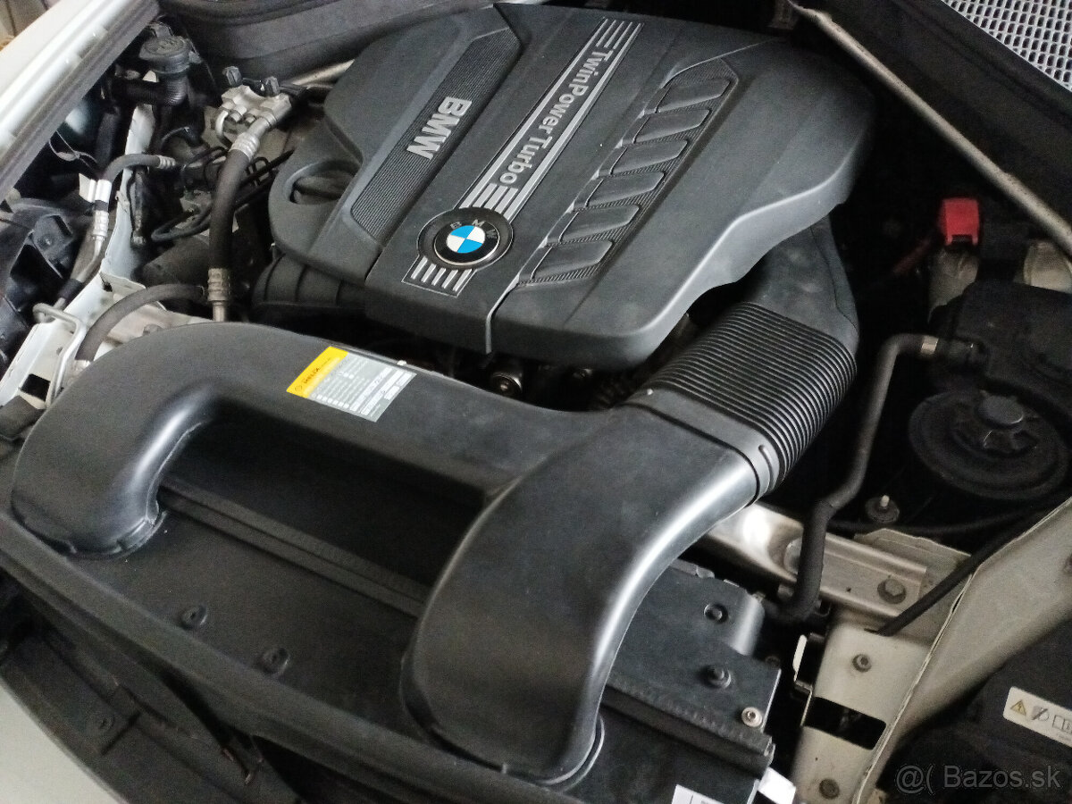 Predám BMW X6 xDrive30d - 7
