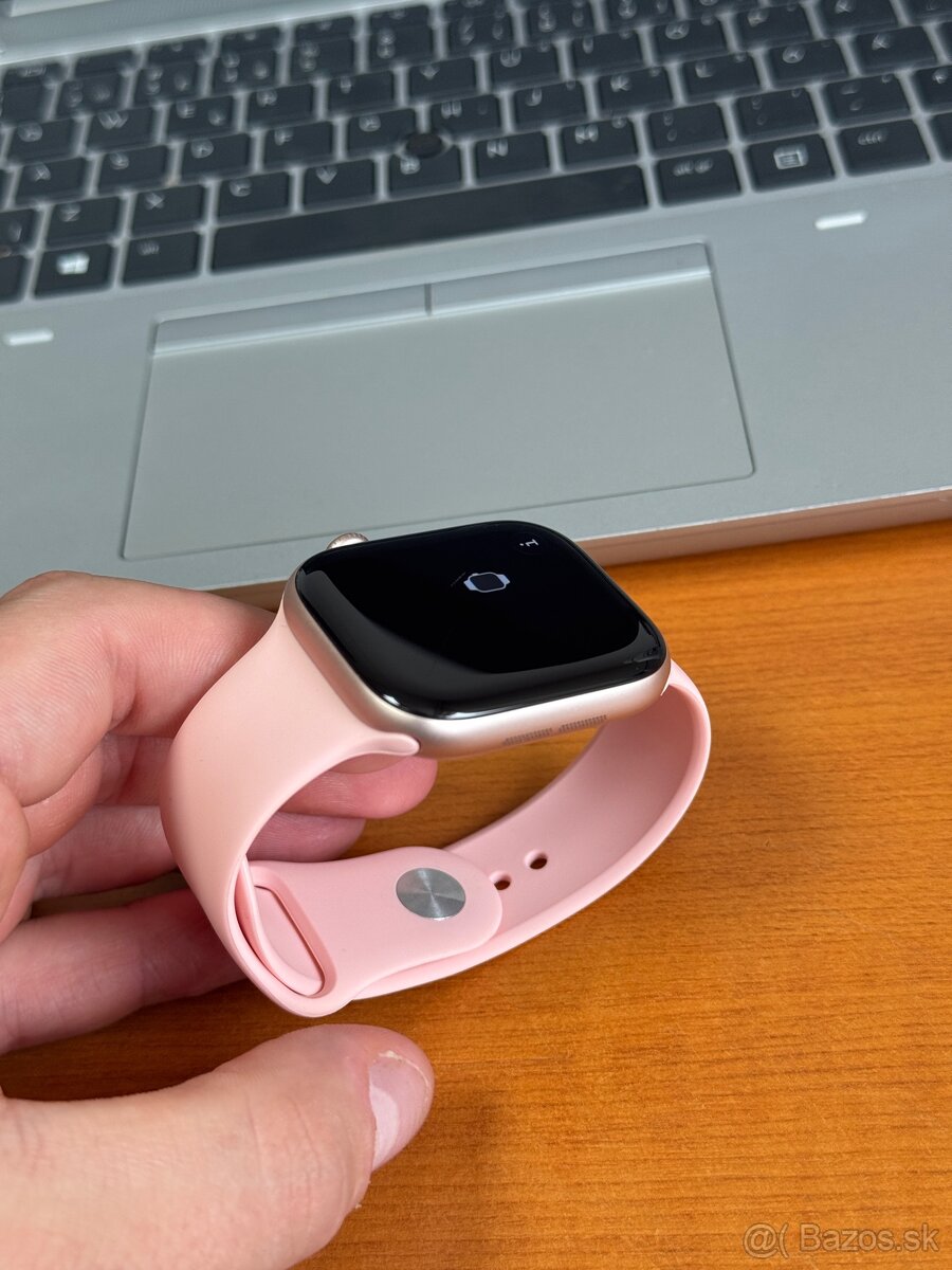 Apple Watch 11 46mm Rose Gold - rok záruka, malý skrabanec - 7