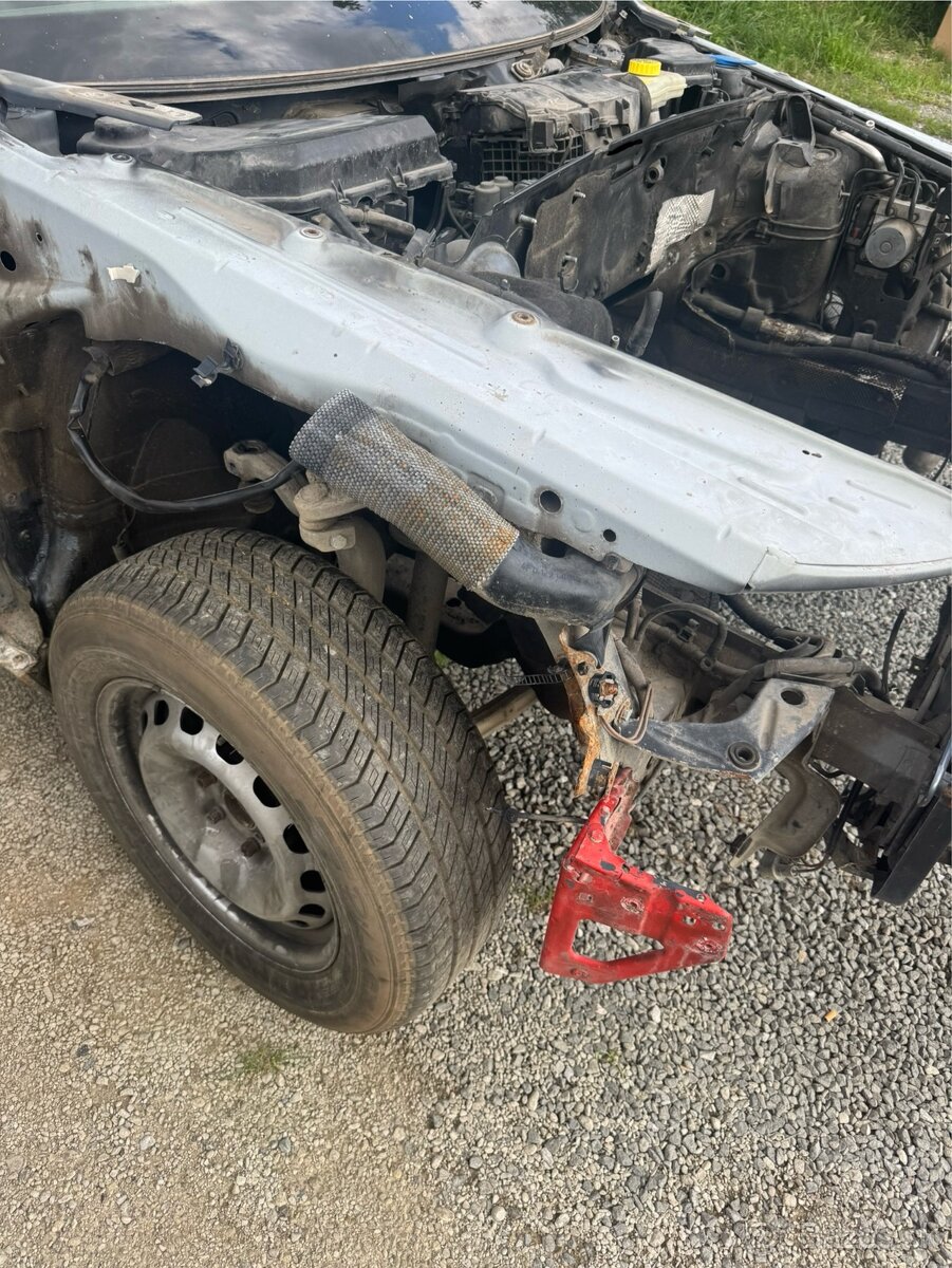 Rozpredám Audi A6 C6 3.0 165kw - 7