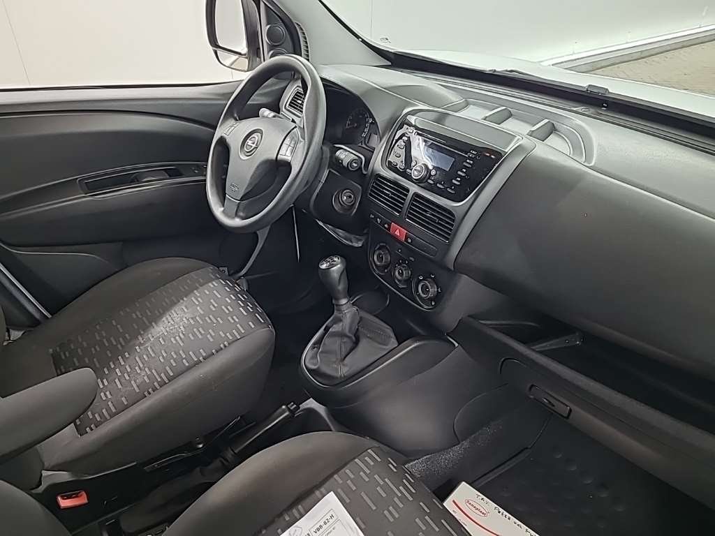 Opel combo L1, 1.3CDTI,66kw,r.v.12/2019 - 7