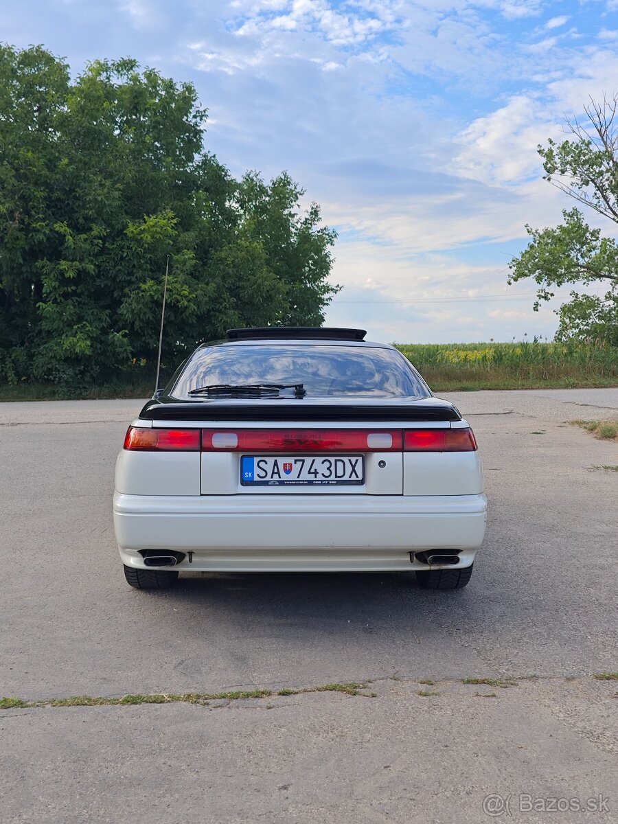 Subaru SVX 3.3 H6 24V - 7