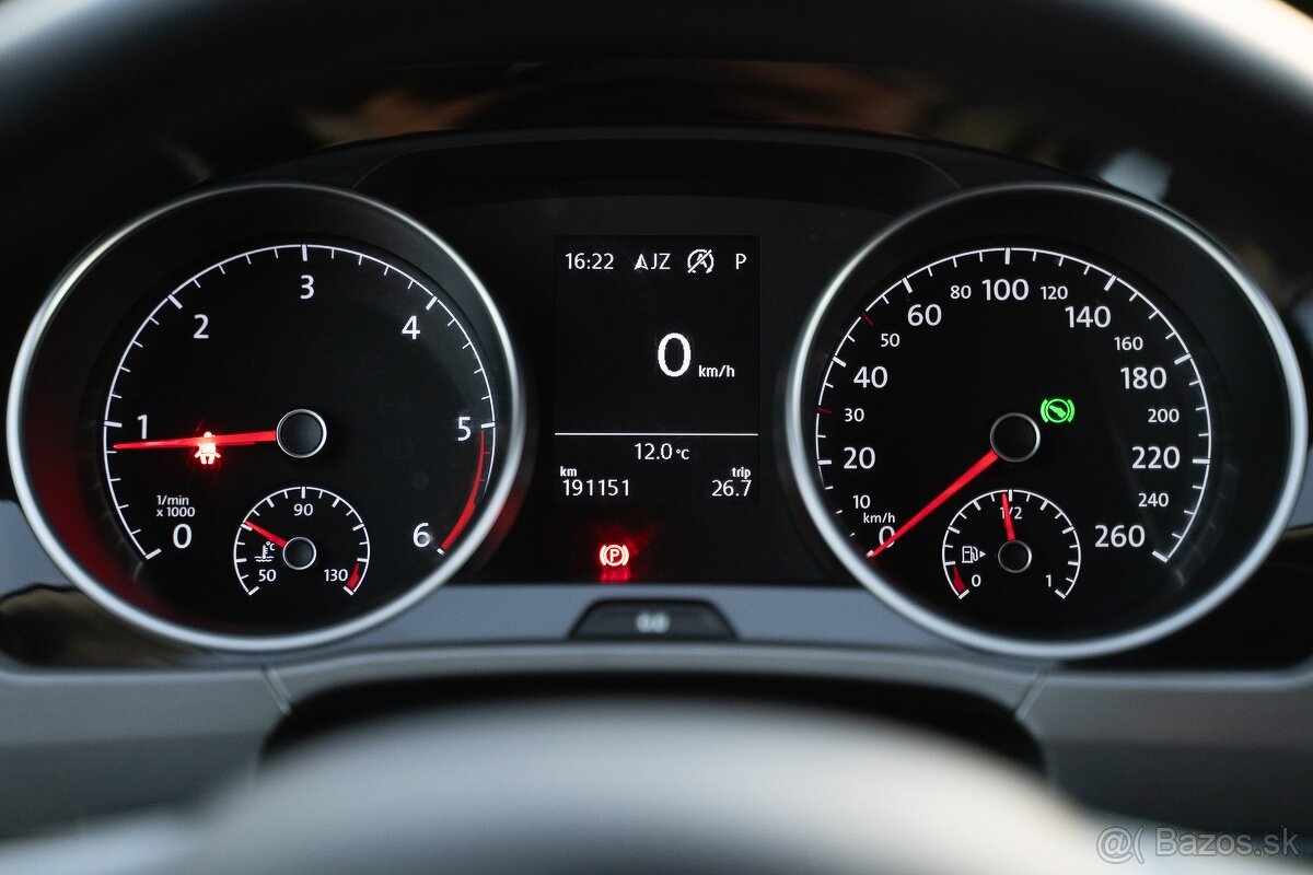 PREDANÉ | 2017 VW Touran 2.0 TDI 110 kW DSG - 7