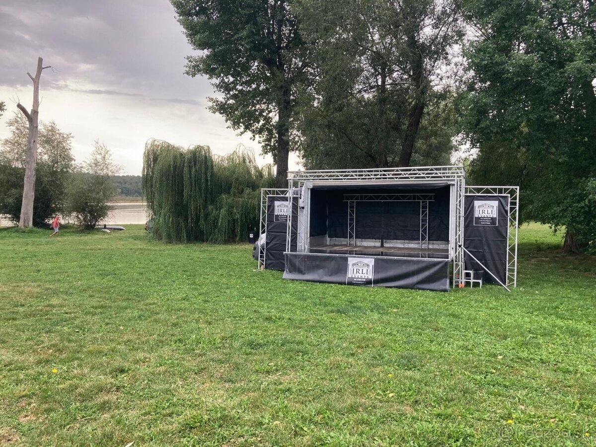 Pódium & ozvučenie & osvetlenie - 7