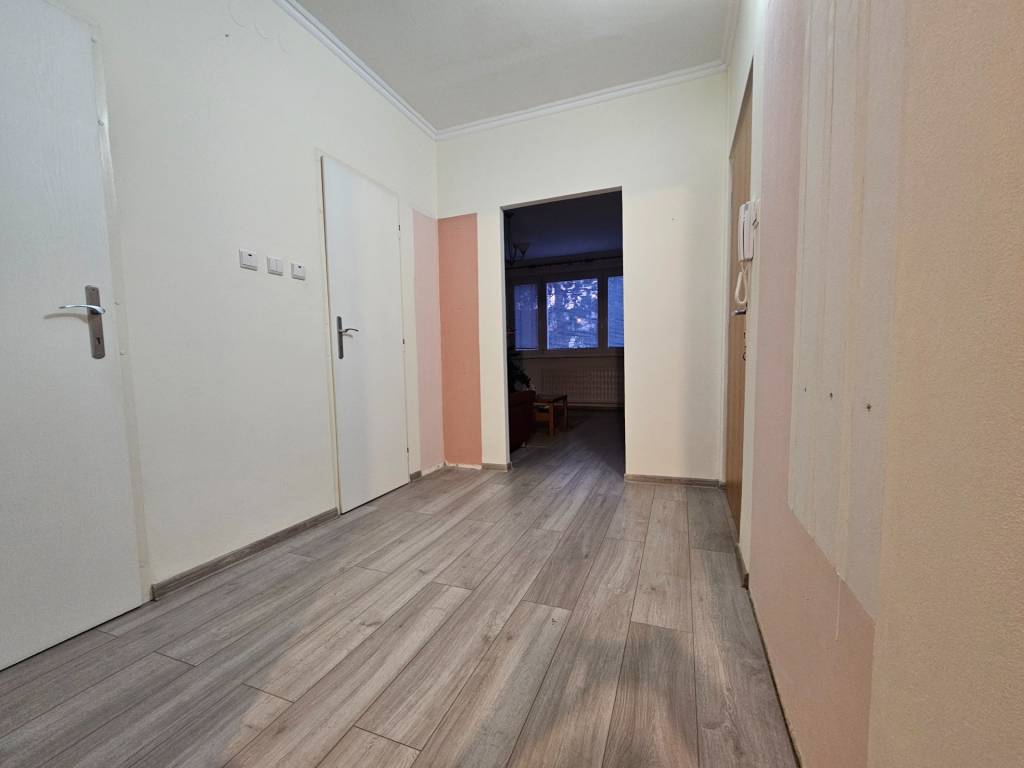 NA PREDAJ 2 - izbový byt v Dubnici nad Váhom - 7