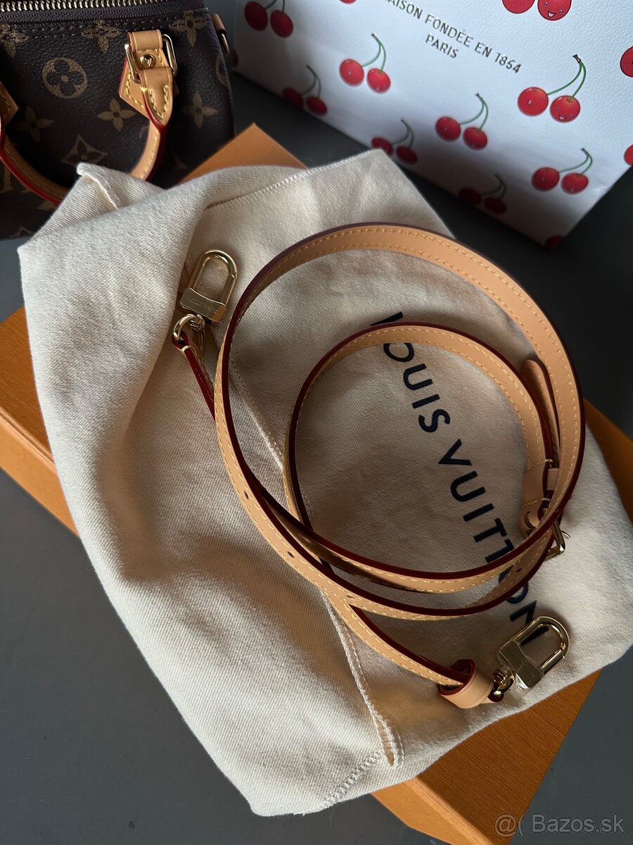 Kabelka Louis Vuitton Nano Speedy - 7