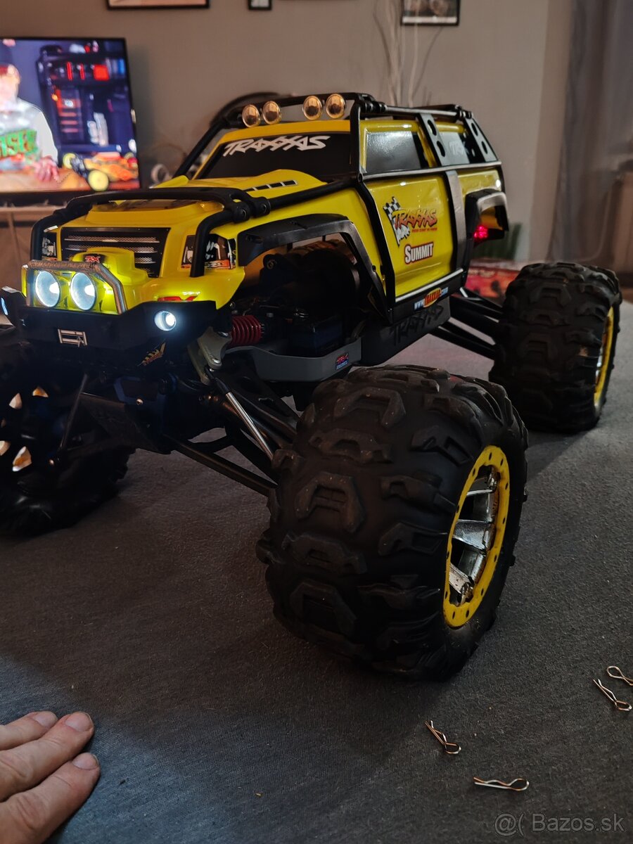 Traxxas Summit 1/8 XL MAXX verzia - 7