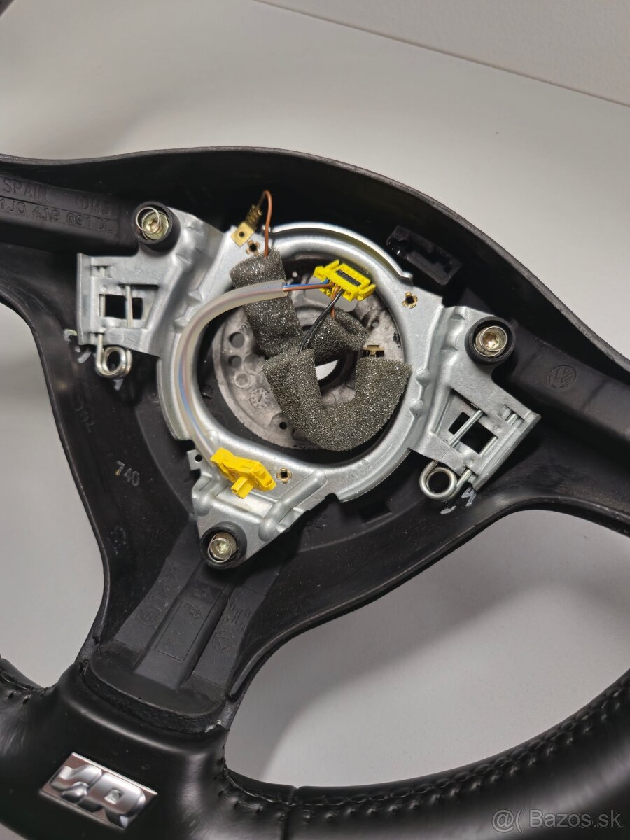 MK4 R32 VOLKSWAGEN KOŽENÝ VOLANT - 7