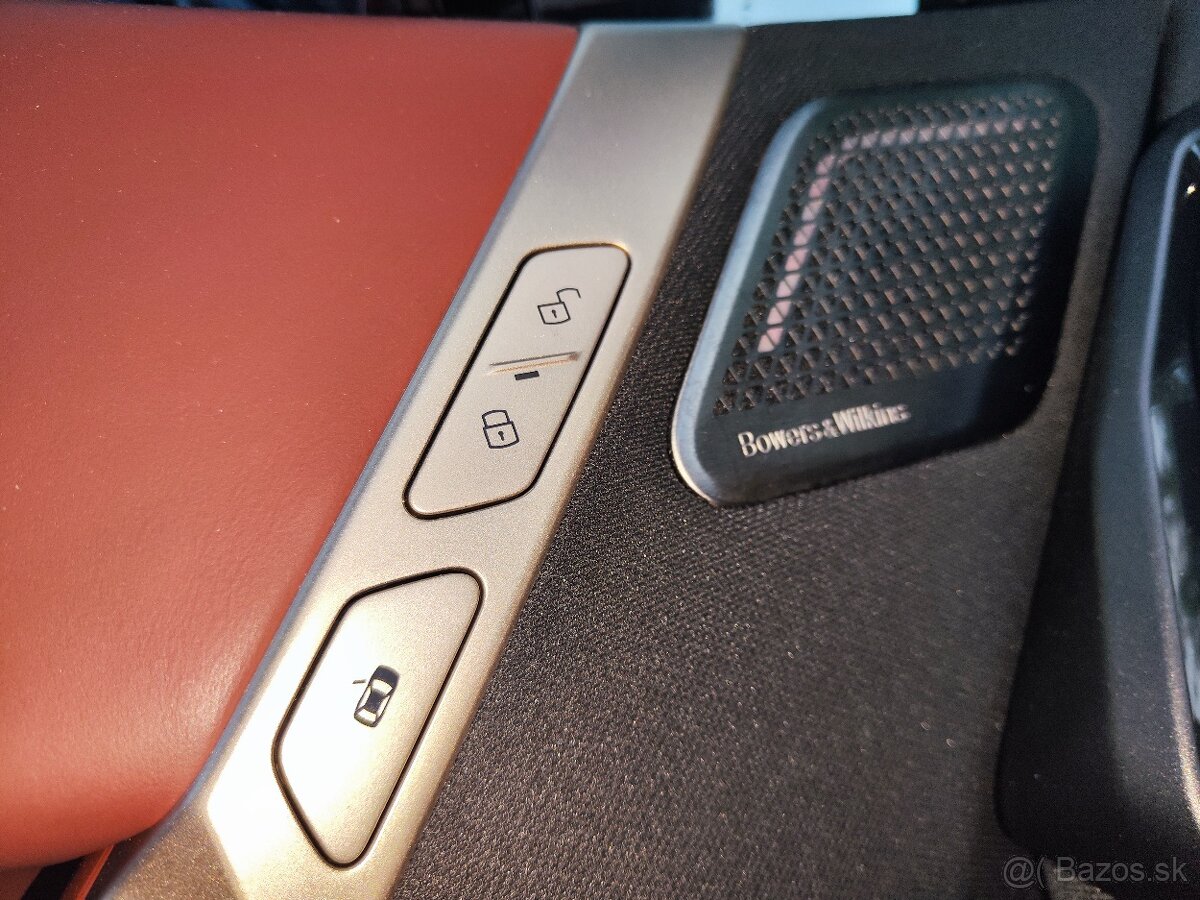 IX xDrive 50, fuul výbava - 7