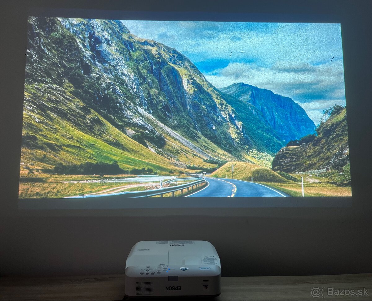 Projektor Epson EB-685W - 7