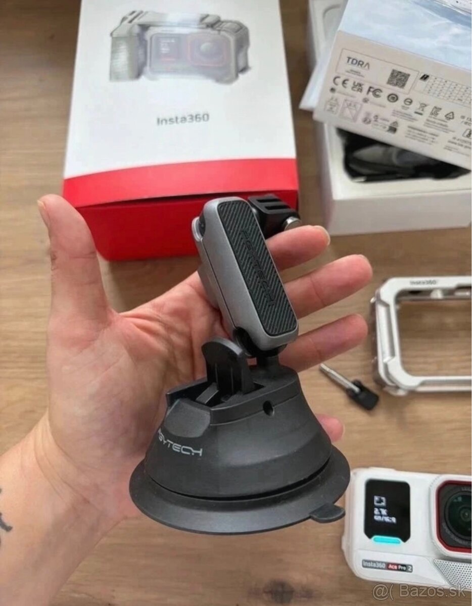 Insta360 Ace Pro 2 xplorer bundle - 7