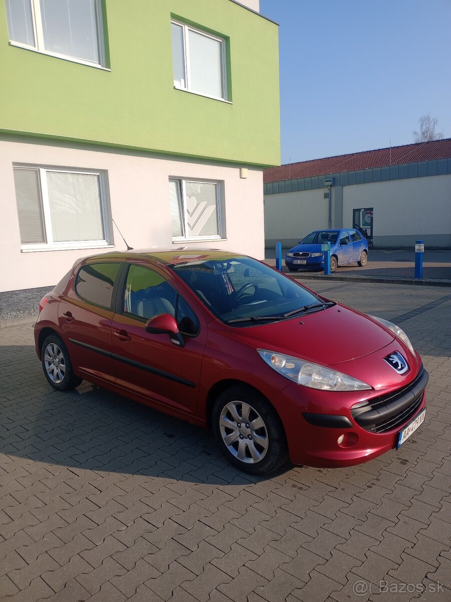 207 - slušne auto - 7