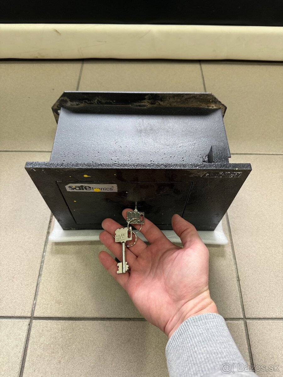 trezor - sejf na klúč SAFETRONICS - 7