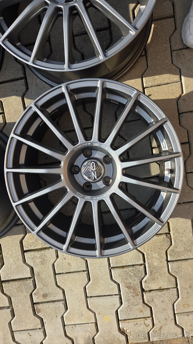 Oz Racing Superturismo LM - 7