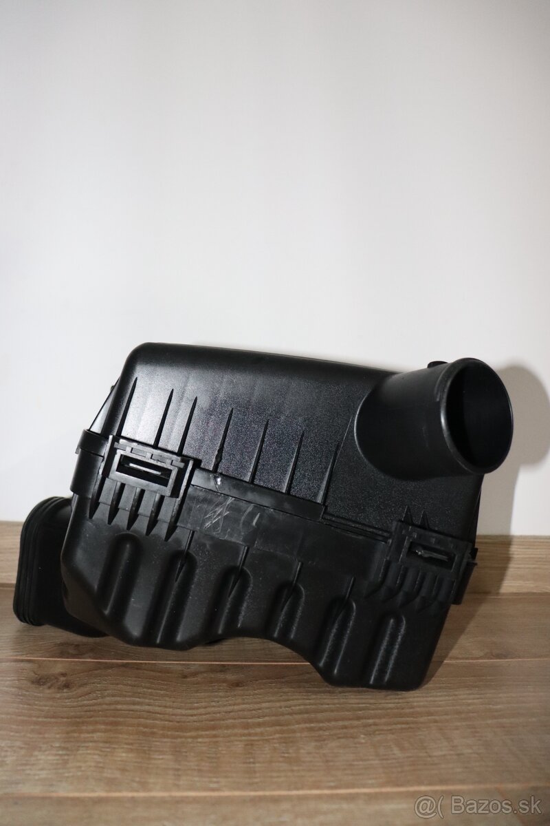 Box vzduchového filtra - 7