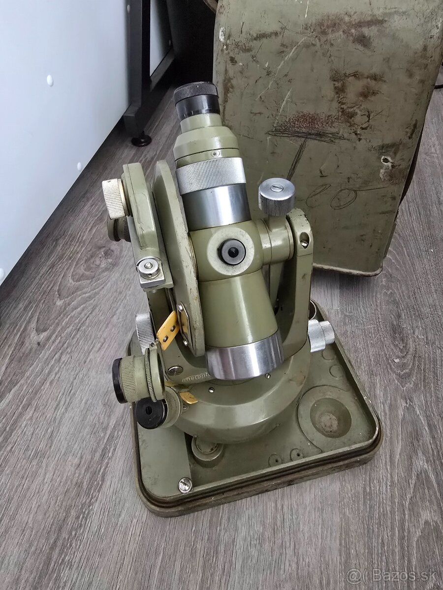 Stary ceskoslovensky teodolit ( Meopata ) 300e - 7