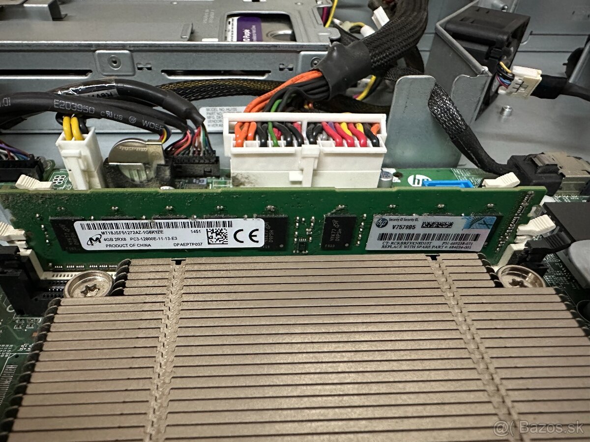 Predam HP ProLiant DL320e Gen8 v2 1U rack server - 7
