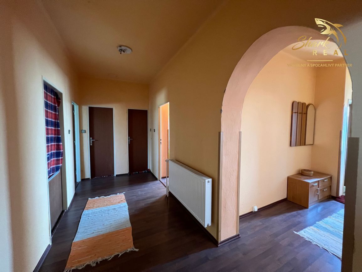 Presvetlený 4 izbový rodinný dom s garážou - 7