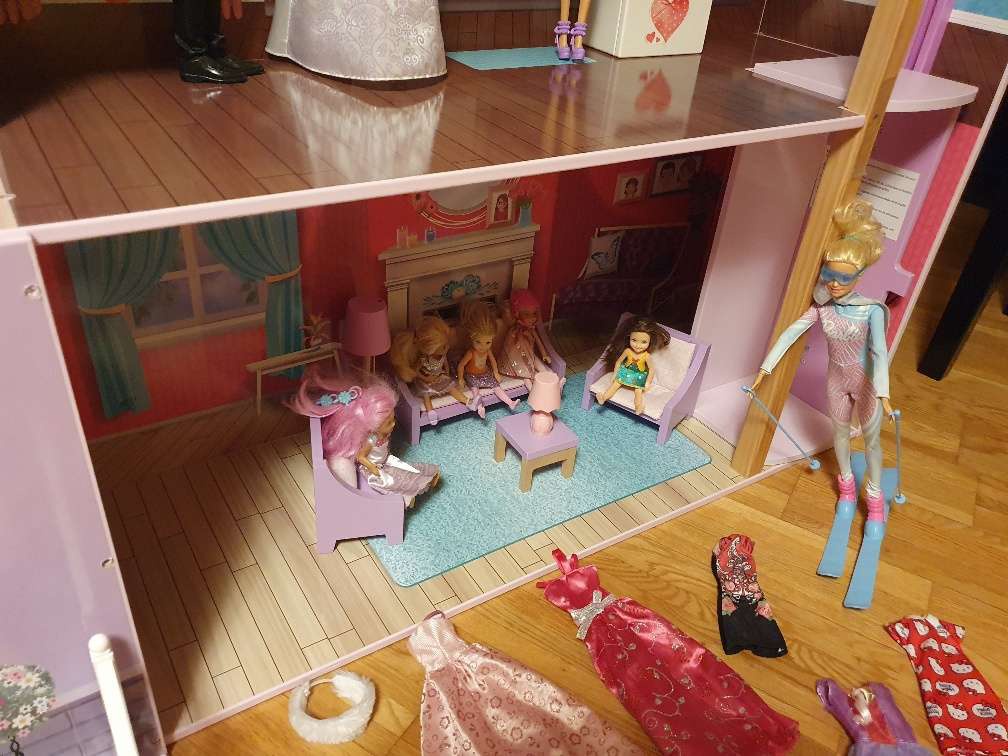 Drevený domček Barbie s obytným autom Barbie - 7