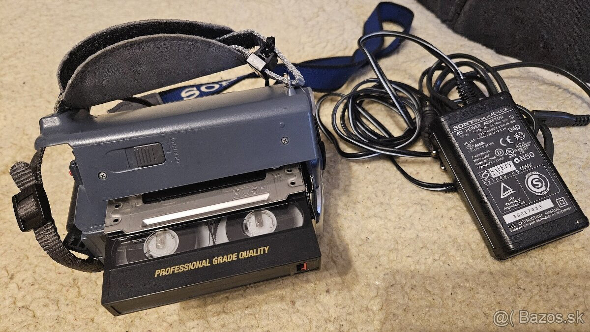 Predám zachovalú Digital8 kameru SONY - 7