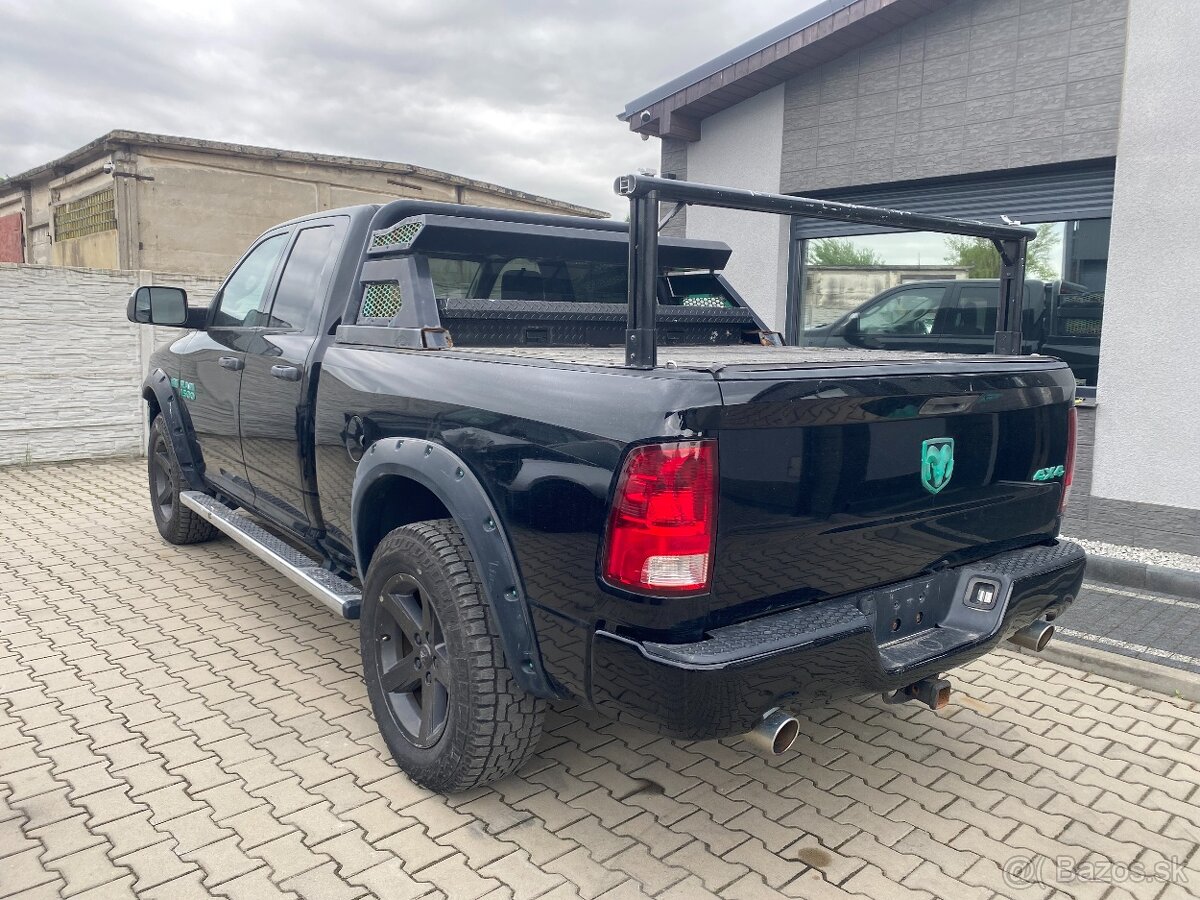 Dodge Ram 5.7 LIFT MODEL neni bourane 2013 - 7