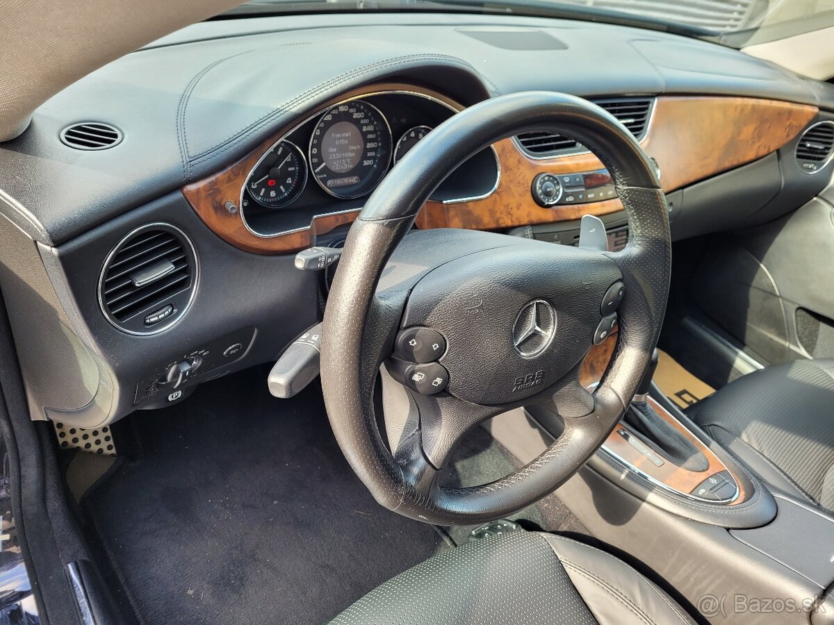 Mercedes- Benz CLS 63AMG - 7