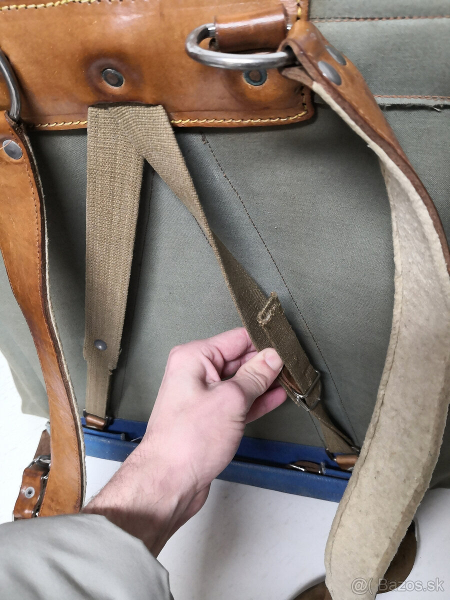 Starý vojenský batoh - 7