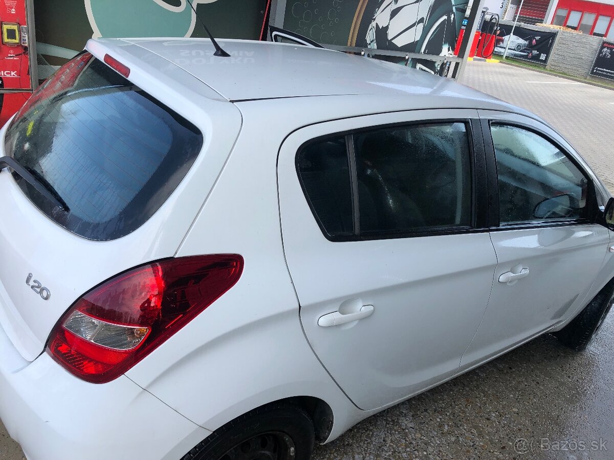 Hyudai i 20 2012 - 7