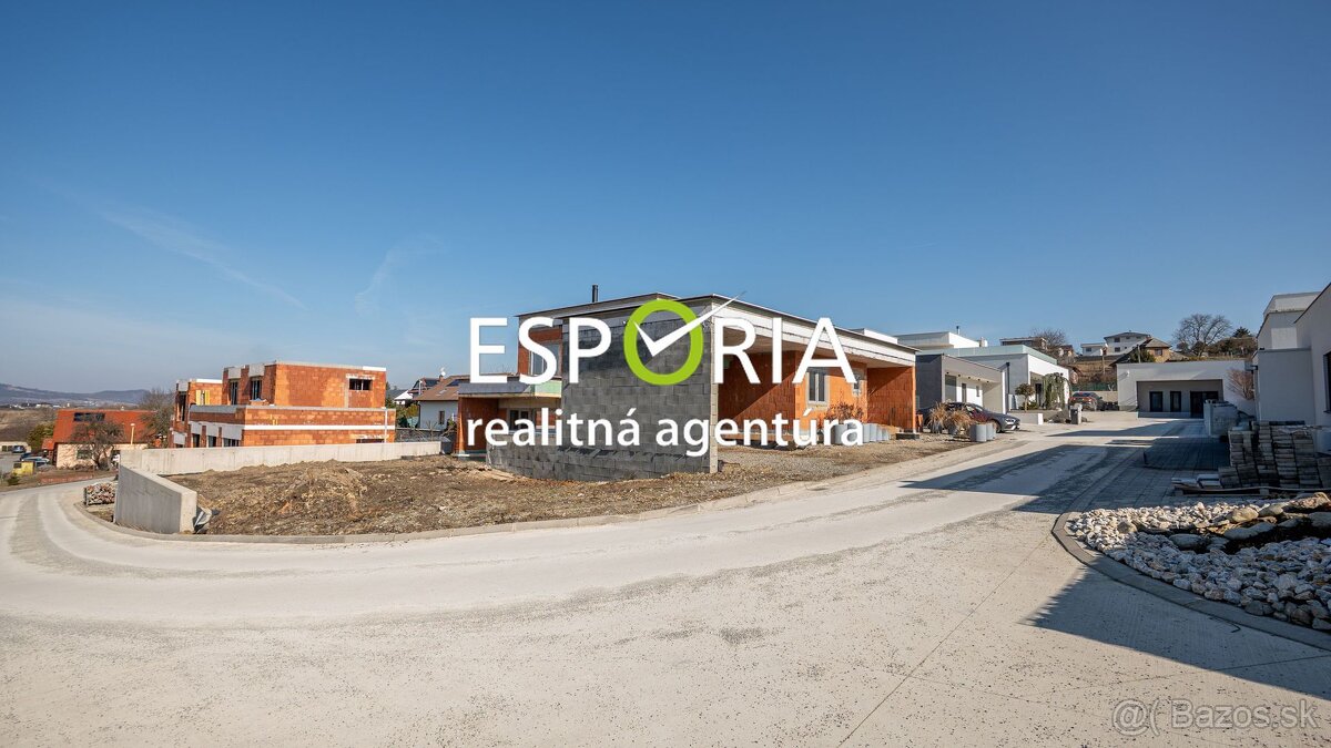 Exkluzívna rodinná vila na predaj - 7