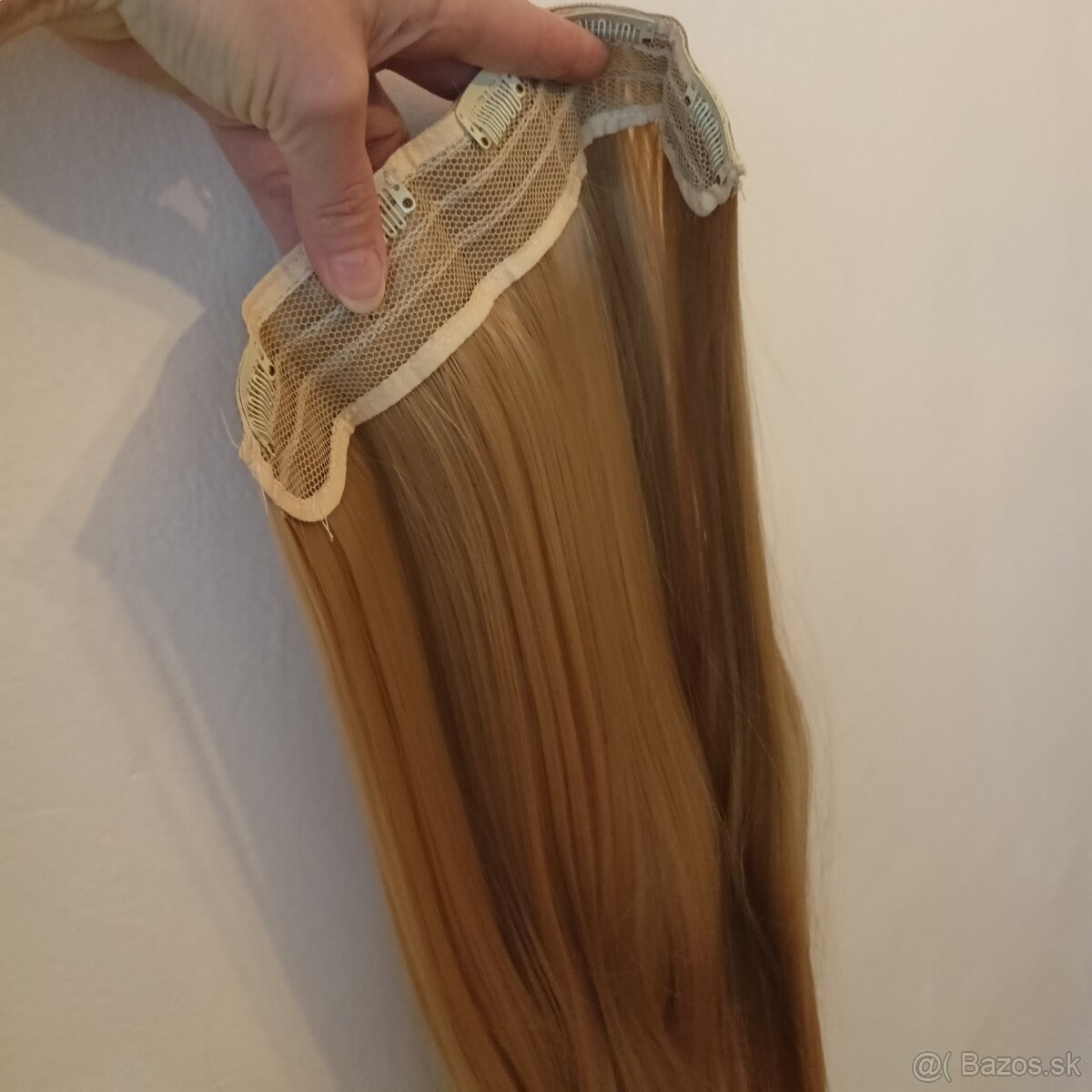 Kvalitné príčesky ,, svetlo plava ,, 60cm - 7