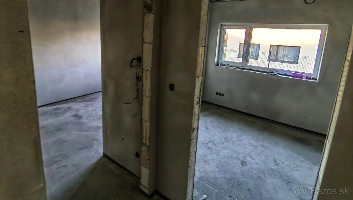 Cena : 269000 € 🏡 Moderné energeticky úsporné 4 domy - 7