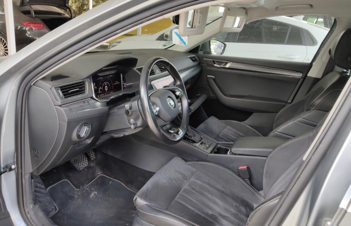 Škoda Superb 2.0TDI Style - 7