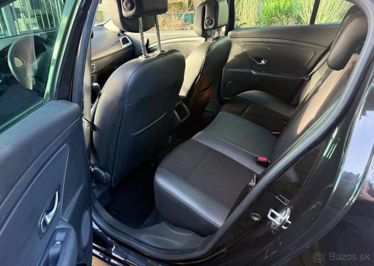 Renault Mégane 1,6i serviska, vyhřev sedadel benzín manuál - 7