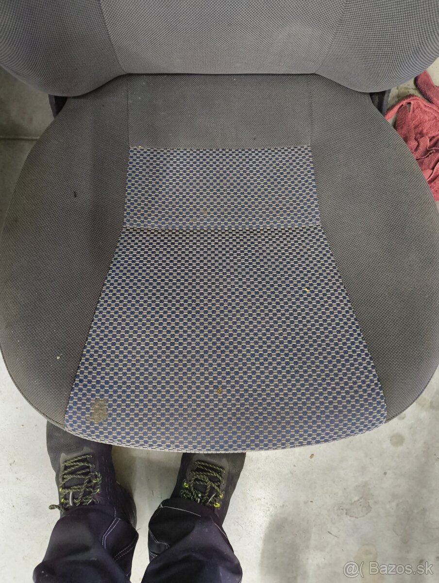 Predám sedačky - 7