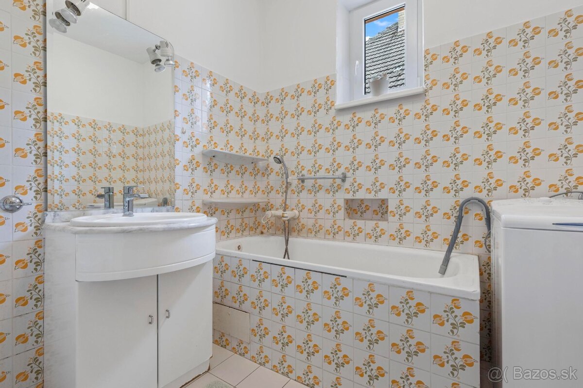 Ponúkame na predaj veľmi príjemný rodinný dom v Jakubove - 7