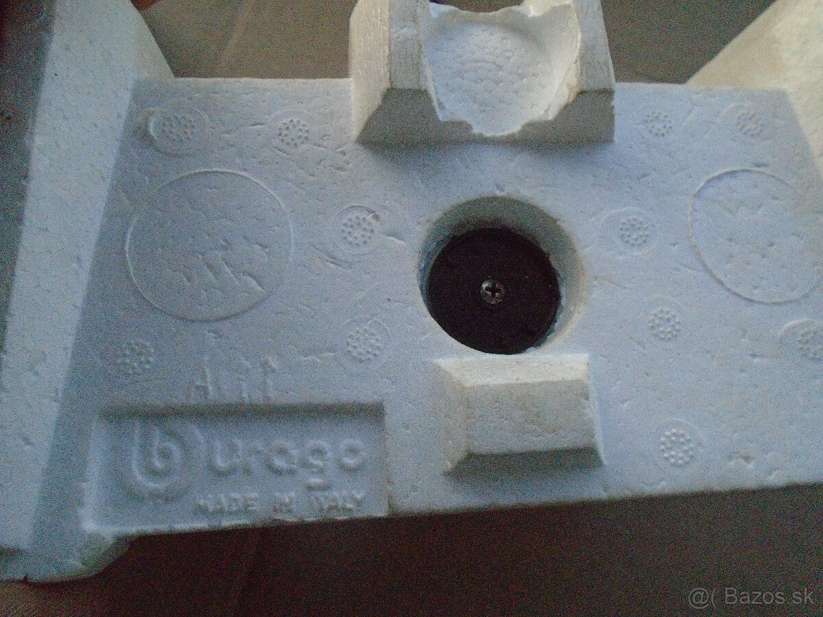 Stará Hračka Burrago Alfa - 7