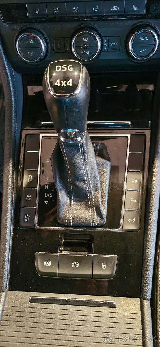 Škoda Superb Combi Sportline 2.0Tdi 4x4 Webasto 140kW - 7