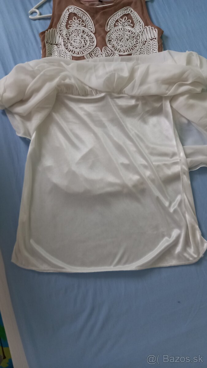 Šaty s vyšívkou - 7