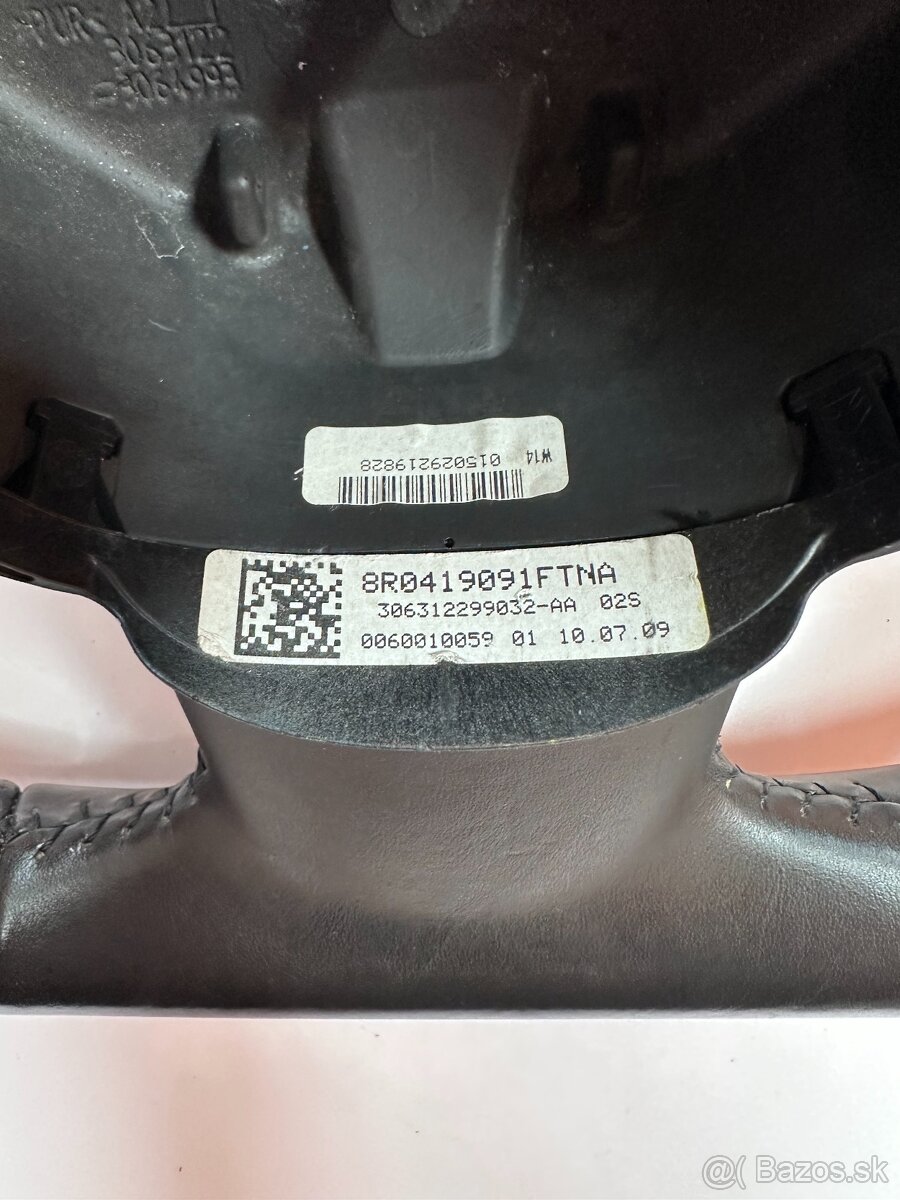 Predám trojramenný multifunkčný volant z Audi A3 8P - 7