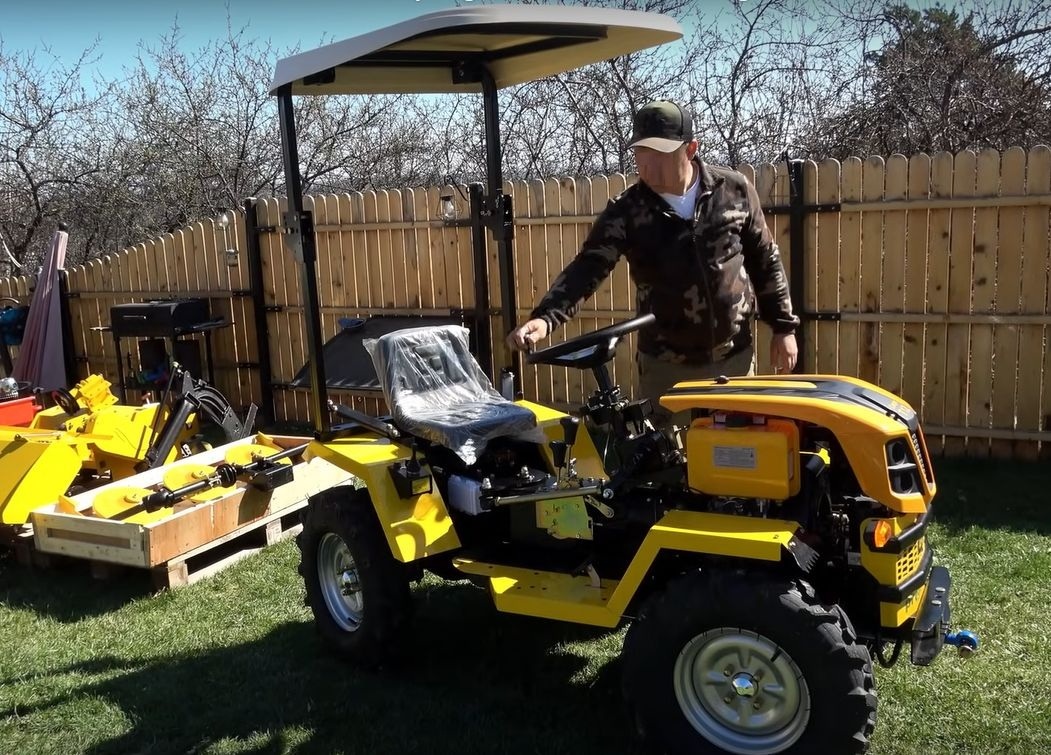 Minitraktor GARDEN T18 4x4,18HP benzín+ hydraulika + doprava - 7