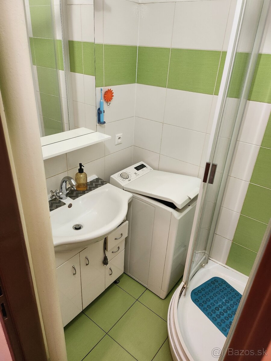 REZERVOVANÉ Na predaj 2izbový byt na ulici M.R.Štefánika - 7