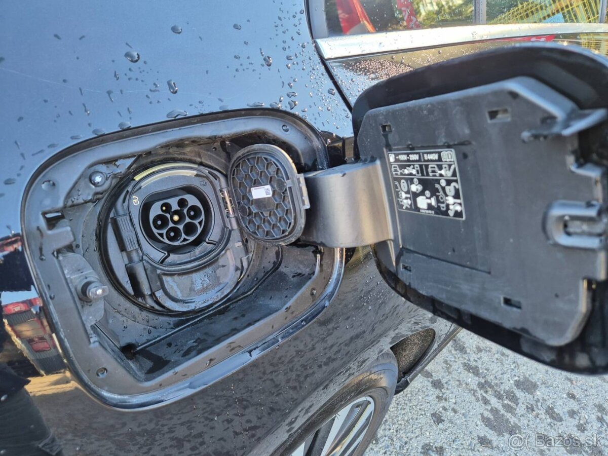 Mercedes-Benz A trieda 250 e /T - 7