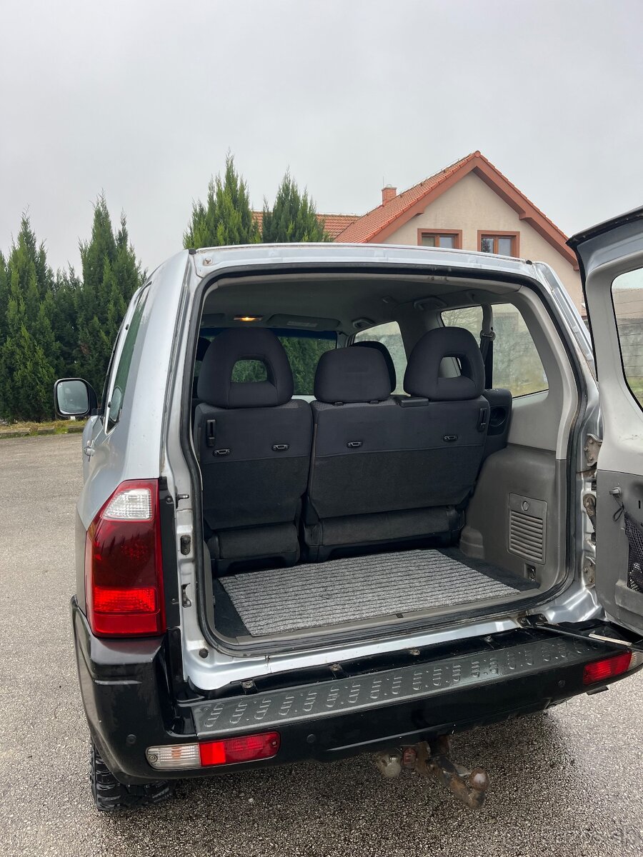 Mitsubishi Pajero - 7