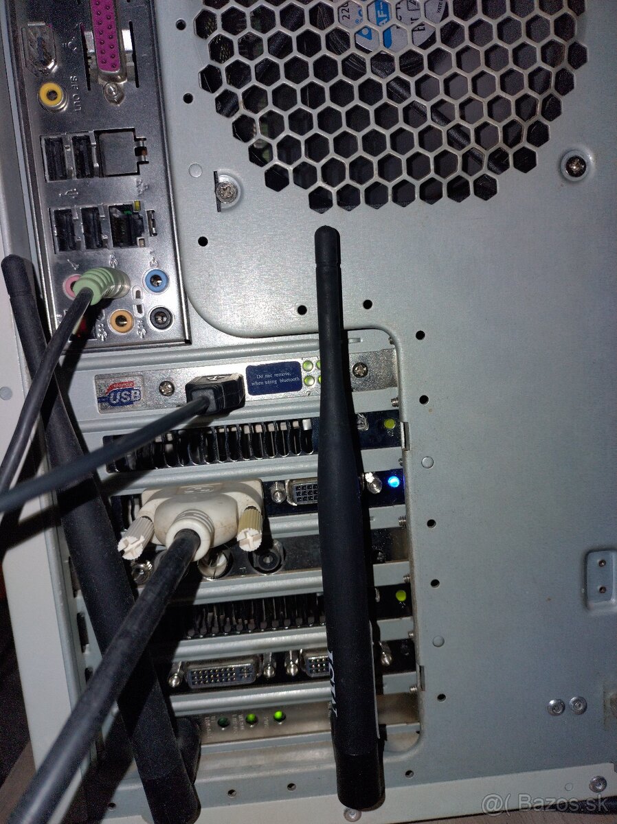 Starý retro Msi PC - 7