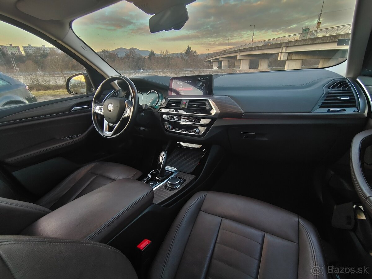 BMW X3 xDrive30d Luxury Line • 2019 • - 7