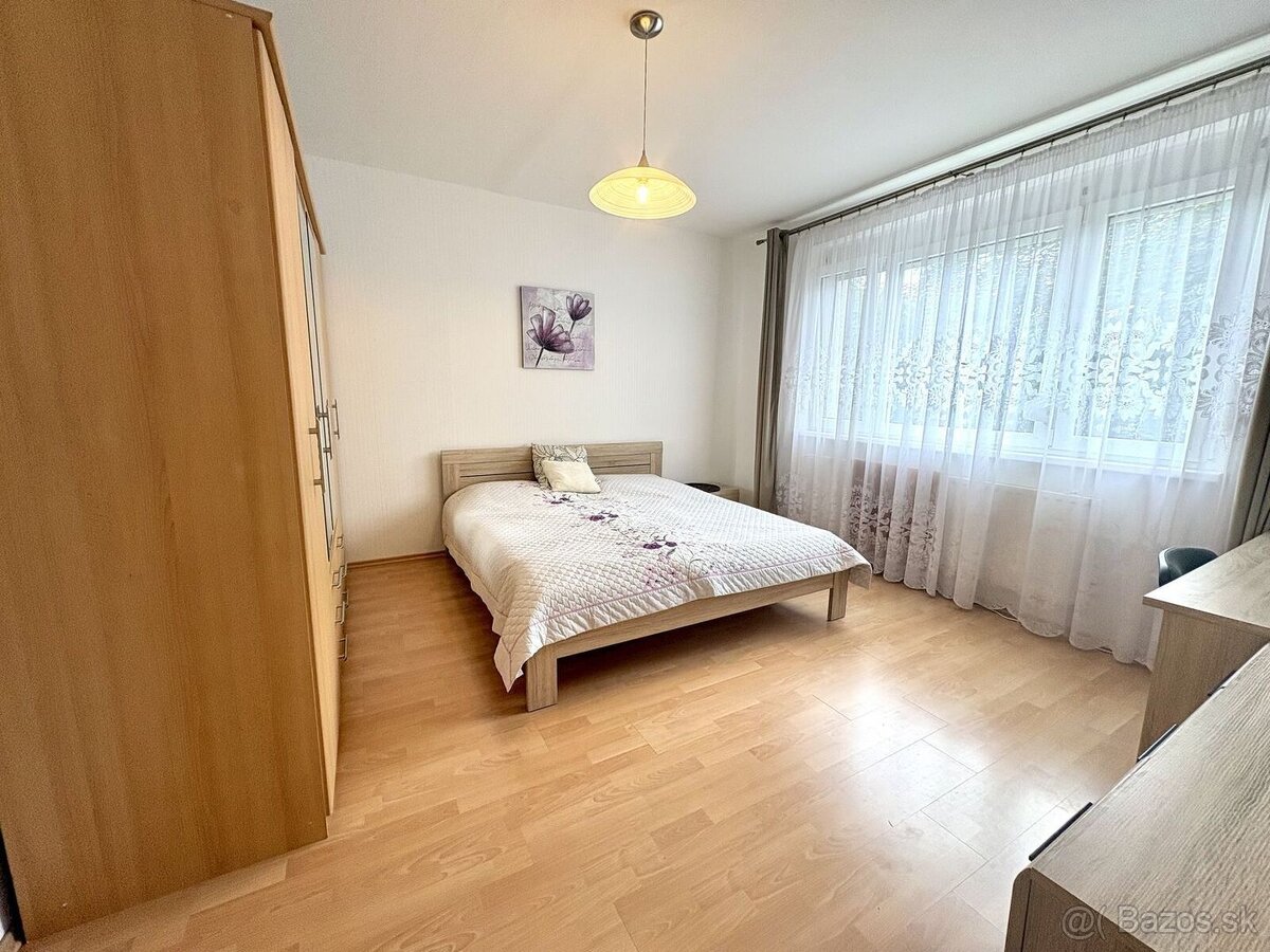 NA PRENÁJOM 3-IZBOVÝ ZARIADENÝ BYT – ZNIEVSKA, PETRŽALKA – foto 8